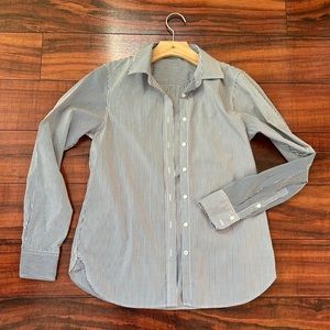 GAP button up blouse